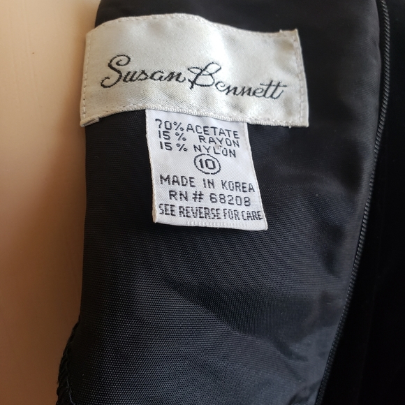 Susan Bennet VTG Velvet Bow Dress - Picture 5 of 12